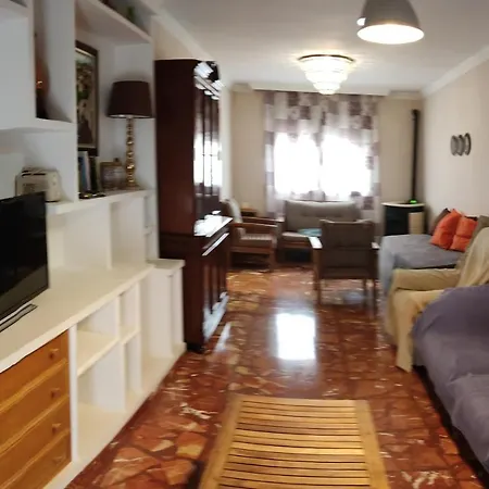 A 15' Granada, Piscina, Solarium, Futbolín, Casa Medina